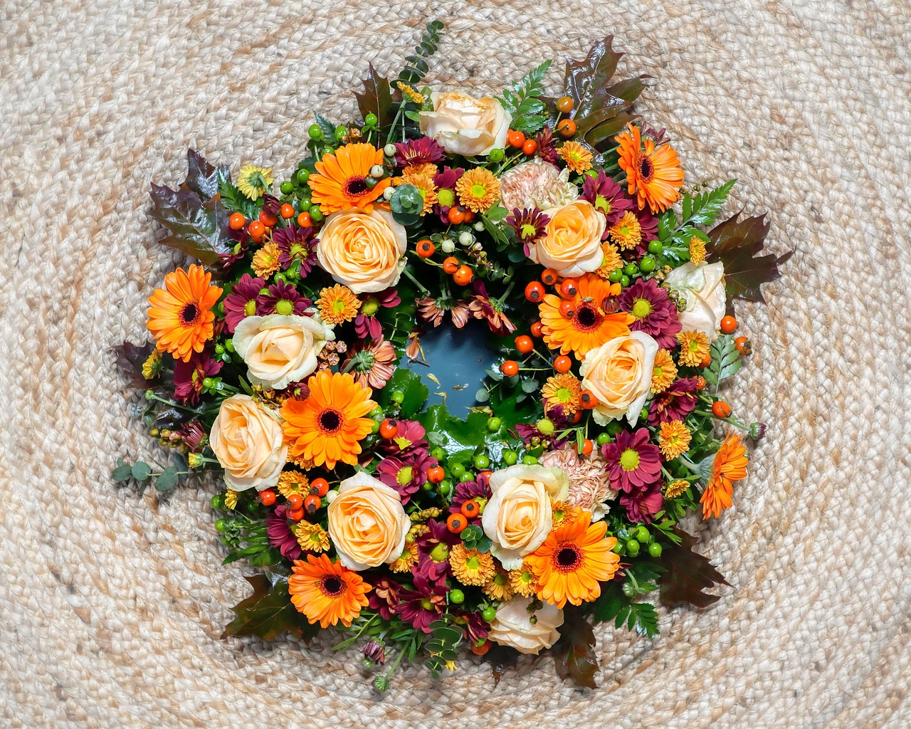 Easy DIY Wreaths to Decorate Your Doors